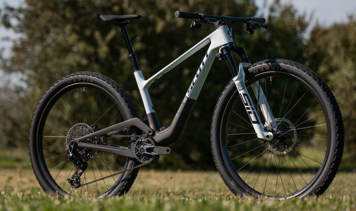 Scott Spark RC 2027 VTT XC carbone en action